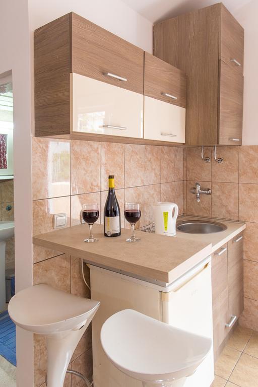 בודווה Apartments & Studios Tomanovic מראה חיצוני תמונה