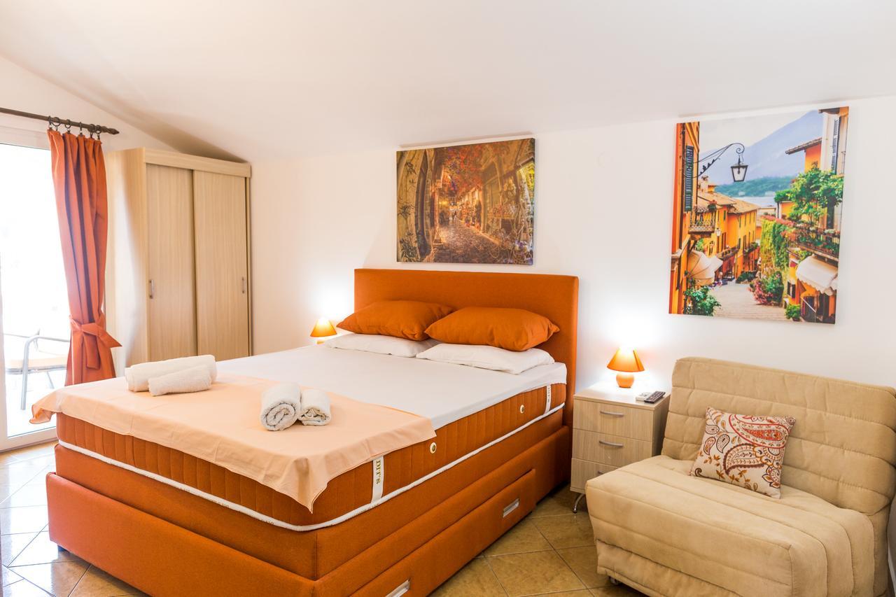 בודווה Apartments & Studios Tomanovic מראה חיצוני תמונה