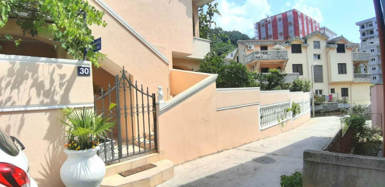 בודווה Apartments & Studios Tomanovic מראה חיצוני תמונה